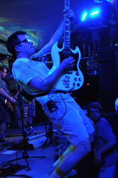 Weezer at Stubb's BarBQ, Austin, Texas 06/06/11 - photo by Jeff Barringer