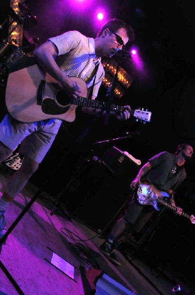 Weezer at Stubb's BarBQ, Austin, Texas 06/06/11 - photo by Jeff Barringer