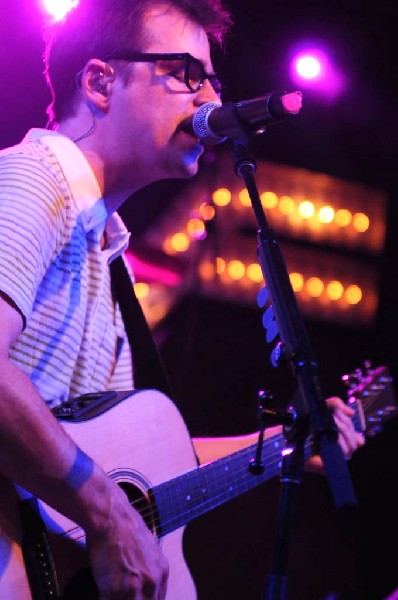 Weezer at Stubb's BarBQ, Austin, Texas 06/06/11 - photo by Jeff Barringer