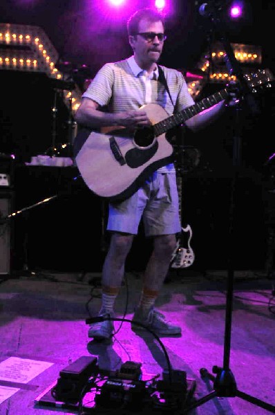 Weezer at Stubb's BarBQ, Austin, Texas 06/06/11 - photo by Jeff Barringer