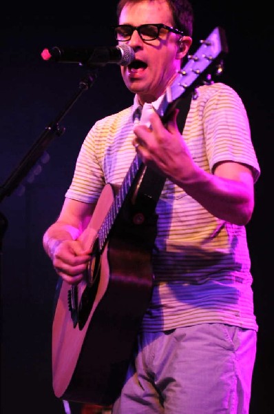 Weezer at Stubb's BarBQ, Austin, Texas 06/06/11 - photo by Jeff Barringer