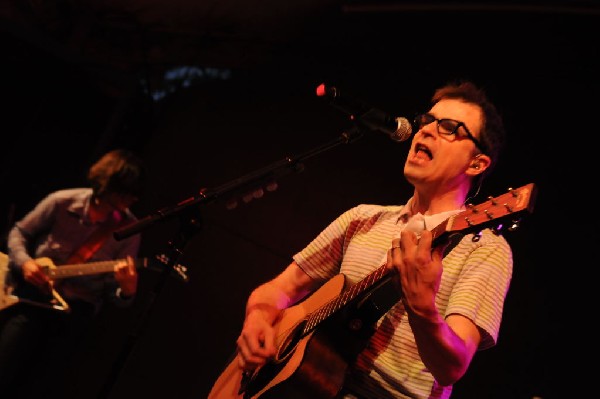 Weezer at Stubb's BarBQ, Austin, Texas 06/06/11 - photo by Jeff Barringer