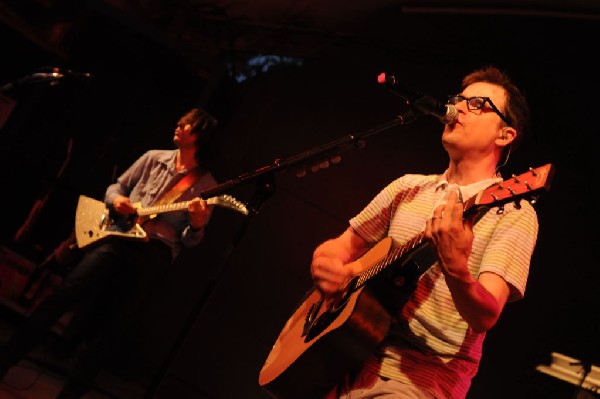 Weezer at Stubb's BarBQ, Austin, Texas 06/06/11 - photo by Jeff Barringer