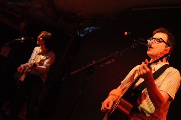 Weezer at Stubb's BarBQ, Austin, Texas 06/06/11 - photo by Jeff Barringer