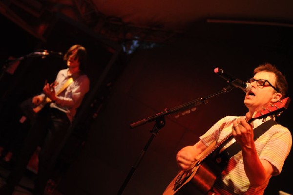 Weezer at Stubb's BarBQ, Austin, Texas 06/06/11 - photo by Jeff Barringer