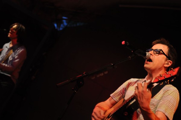 Weezer at Stubb's BarBQ, Austin, Texas 06/06/11 - photo by Jeff Barringer