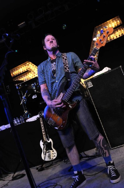 Weezer at Stubb's BarBQ, Austin, Texas 06/06/11 - photo by Jeff Barringer