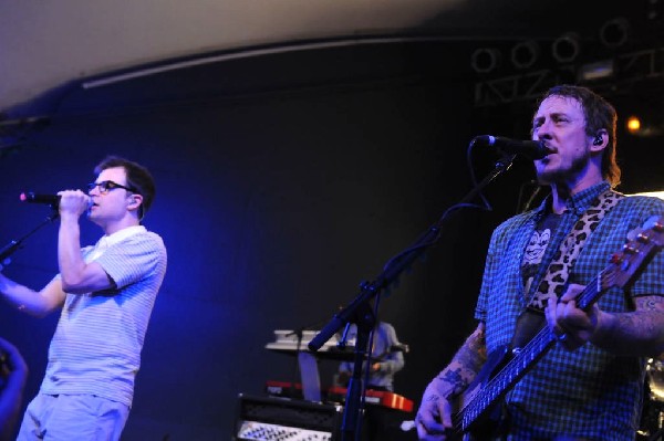 Weezer at Stubb's BarBQ, Austin, Texas 06/06/11 - photo by Jeff Barringer