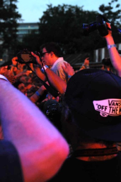 Weezer at Stubb's BarBQ, Austin, Texas 06/06/11 - photo by Jeff Barringer