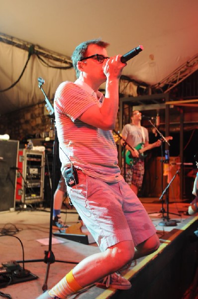 Weezer at Stubb's BarBQ, Austin, Texas 06/06/11 - photo by Jeff Barringer