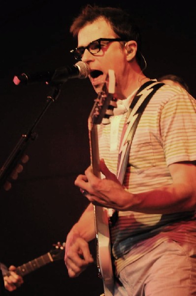 Weezer at Stubb's BarBQ, Austin, Texas 06/06/11 - photo by Jeff Barringer