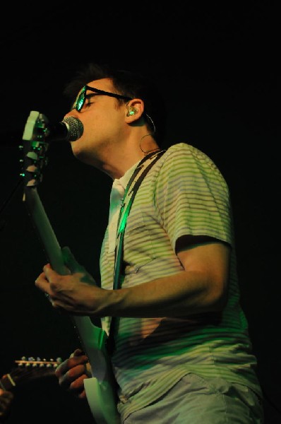 Weezer at Stubb's BarBQ, Austin, Texas 06/06/11 - photo by Jeff Barringer