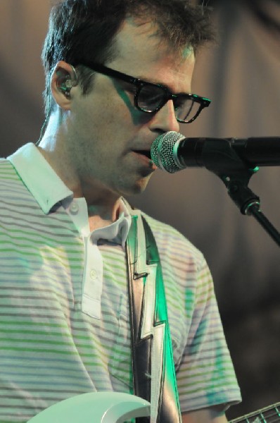 Weezer at Stubb's BarBQ, Austin, Texas 06/06/11 - photo by Jeff Barringer