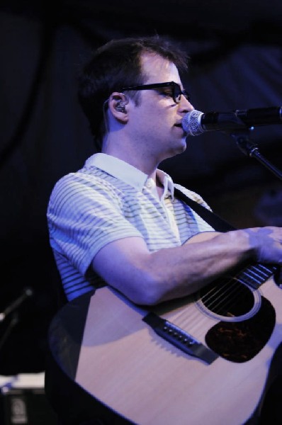 Weezer at Stubb's BarBQ, Austin, Texas 06/06/11 - photo by Jeff Barringer