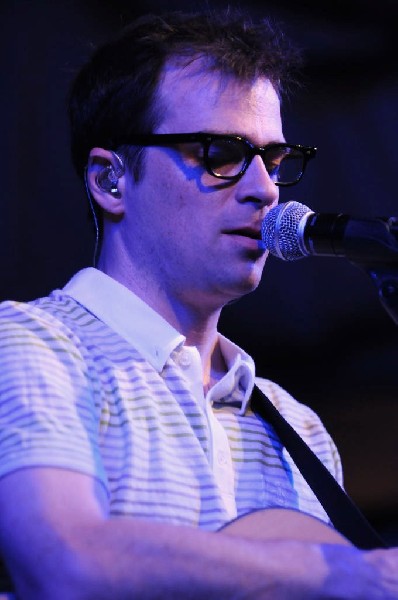 Weezer at Stubb's BarBQ, Austin, Texas 06/06/11 - photo by Jeff Barringer