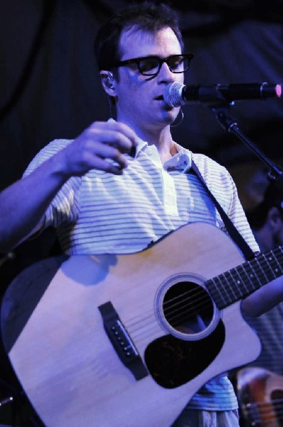 Weezer at Stubb's BarBQ, Austin, Texas 06/06/11 - photo by Jeff Barringer