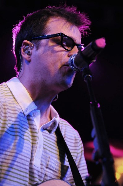 Weezer at Stubb's BarBQ, Austin, Texas 06/06/11 - photo by Jeff Barringer