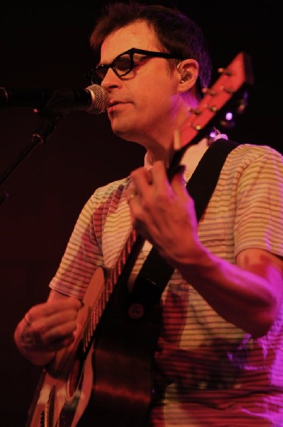 Weezer at Stubb's BarBQ, Austin, Texas 06/06/11 - photo by Jeff Barringer