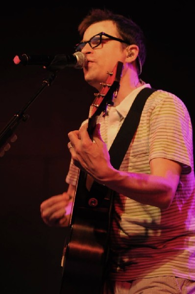 Weezer at Stubb's BarBQ, Austin, Texas 06/06/11 - photo by Jeff Barringer