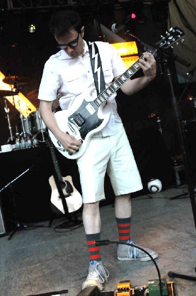 Weezer at Stubb's BarBQ, Austin, Texas 06/07/11 - photo by Jeff Barringer