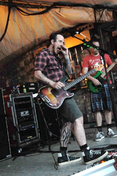 Weezer at Stubb's BarBQ, Austin, Texas 06/07/11 - photo by Jeff Barringer