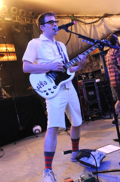 Weezer at Stubb's BarBQ, Austin, Texas 06/07/11 - photo by Jeff Barringer