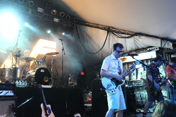 Weezer at Stubb's BarBQ, Austin, Texas 06/07/11 - photo by Jeff Barringer