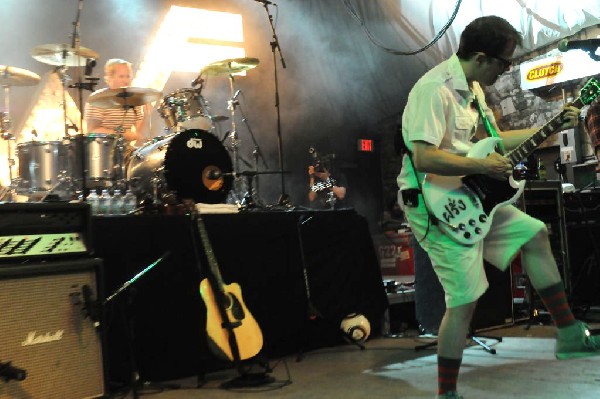 Weezer at Stubb's BarBQ, Austin, Texas 06/07/11 - photo by Jeff Barringer