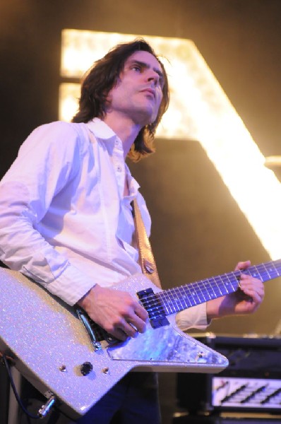 Weezer at Stubb's BarBQ, Austin, Texas 06/07/11 - photo by Jeff Barringer