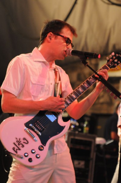 Weezer at Stubb's BarBQ, Austin, Texas 06/07/11 - photo by Jeff Barringer