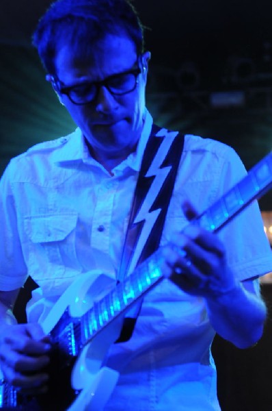 Weezer at Stubb's BarBQ, Austin, Texas 06/07/11 - photo by Jeff Barringer