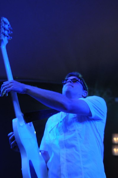 Weezer at Stubb's BarBQ, Austin, Texas 06/07/11 - photo by Jeff Barringer