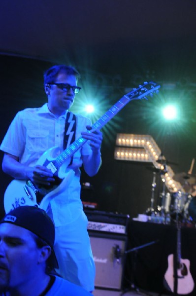 Weezer at Stubb's BarBQ, Austin, Texas 06/07/11 - photo by Jeff Barringer