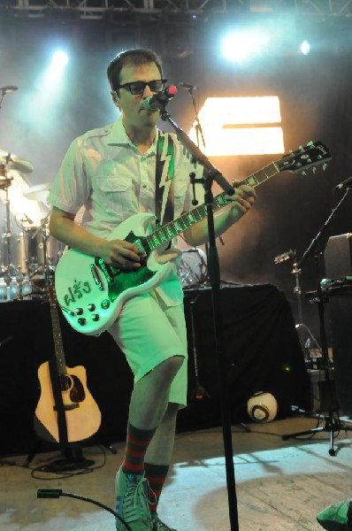 Weezer at Stubb's BarBQ, Austin, Texas 06/07/11 - photo by Jeff Barringer