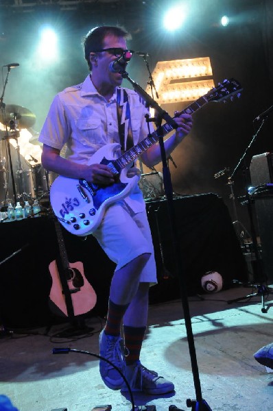 Weezer at Stubb's BarBQ, Austin, Texas 06/07/11 - photo by Jeff Barringer