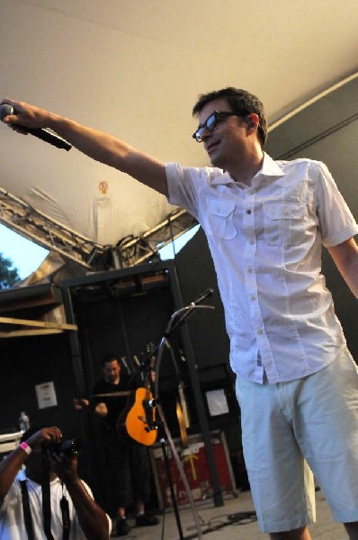 Weezer at Stubb's BarBQ, Austin, Texas 06/07/11 - photo by Jeff Barringer