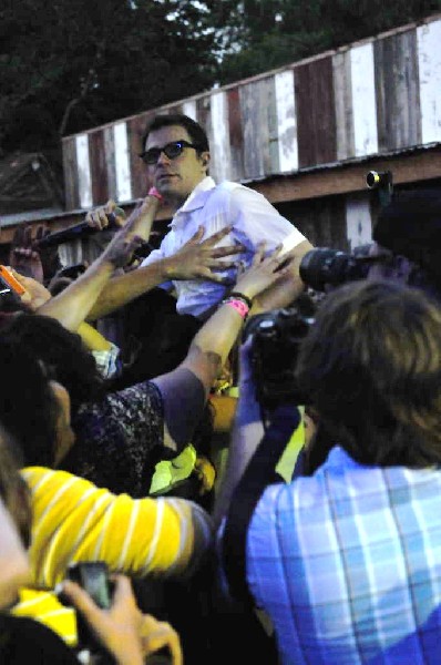 Weezer at Stubb's BarBQ, Austin, Texas 06/07/11 - photo by Jeff Barringer