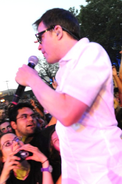 Weezer at Stubb's BarBQ, Austin, Texas 06/07/11 - photo by Jeff Barringer