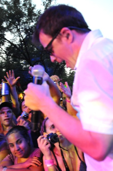 Weezer at Stubb's BarBQ, Austin, Texas 06/07/11 - photo by Jeff Barringer