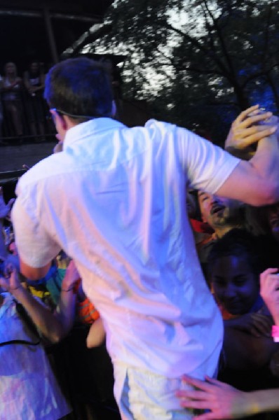 Weezer at Stubb's BarBQ, Austin, Texas 06/07/11 - photo by Jeff Barringer