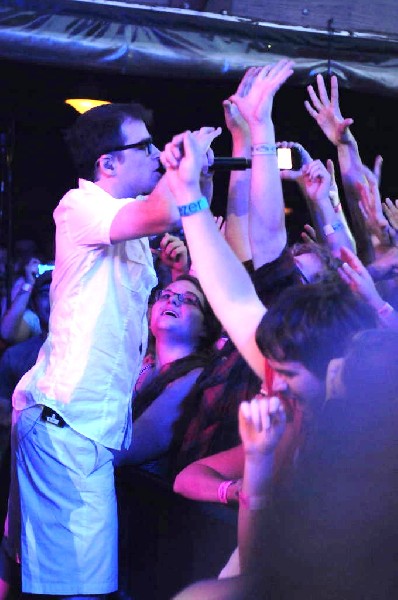 Weezer at Stubb's BarBQ, Austin, Texas 06/07/11 - photo by Jeff Barringer