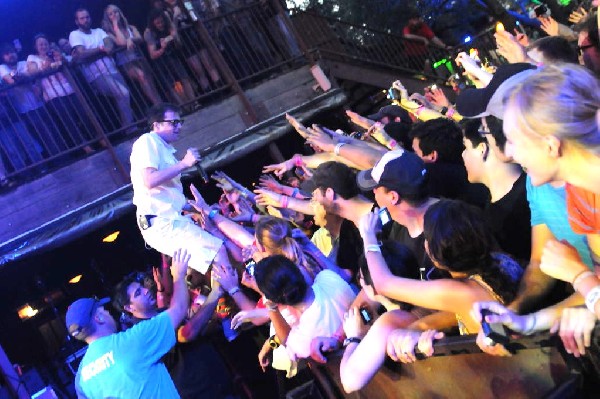 Weezer at Stubb's BarBQ, Austin, Texas 06/07/11 - photo by Jeff Barringer