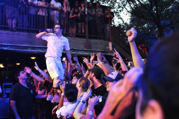 Weezer at Stubb's BarBQ, Austin, Texas 06/07/11 - photo by Jeff Barringer