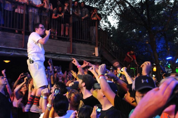 Weezer at Stubb's BarBQ, Austin, Texas 06/07/11 - photo by Jeff Barringer