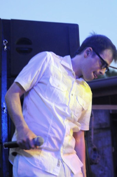 Weezer at Stubb's BarBQ, Austin, Texas 06/07/11 - photo by Jeff Barringer