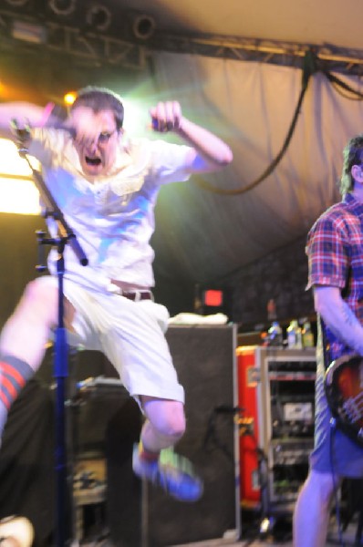 Weezer at Stubb's BarBQ, Austin, Texas 06/07/11 - photo by Jeff Barringer