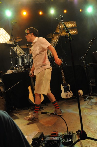 Weezer at Stubb's BarBQ, Austin, Texas 06/07/11 - photo by Jeff Barringer