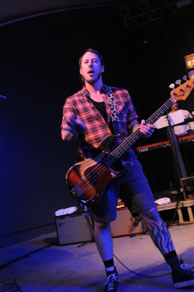 Weezer at Stubb's BarBQ, Austin, Texas 06/07/11 - photo by Jeff Barringer