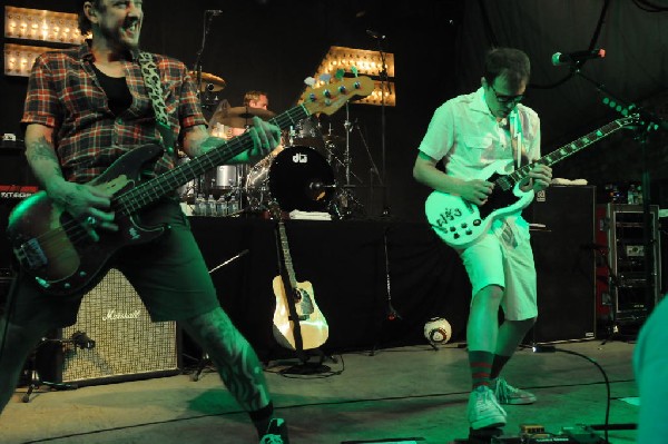 Weezer at Stubb's BarBQ, Austin, Texas 06/07/11 - photo by Jeff Barringer