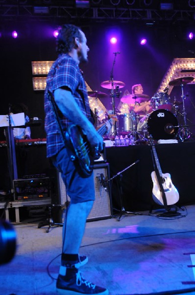 Weezer at Stubb's BarBQ, Austin, Texas 06/07/11 - photo by Jeff Barringer